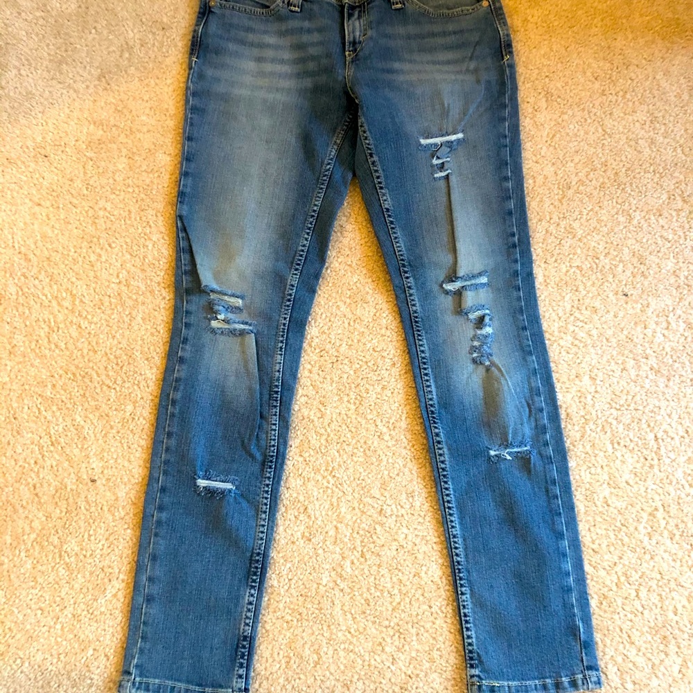Levi’s Demi curve jeans